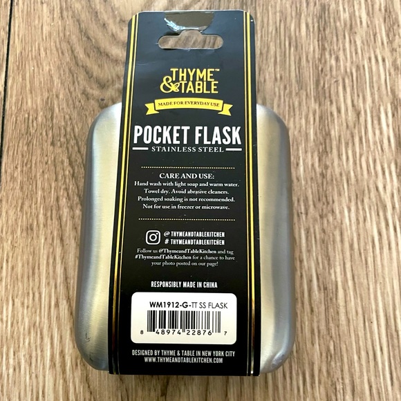 Flask, pocket size; perfect size for on-the-go - Picture 2 of 3